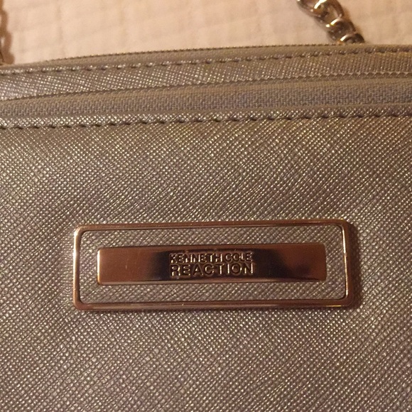 Kenneth Cole Reaction purse - Picture 3 of 8